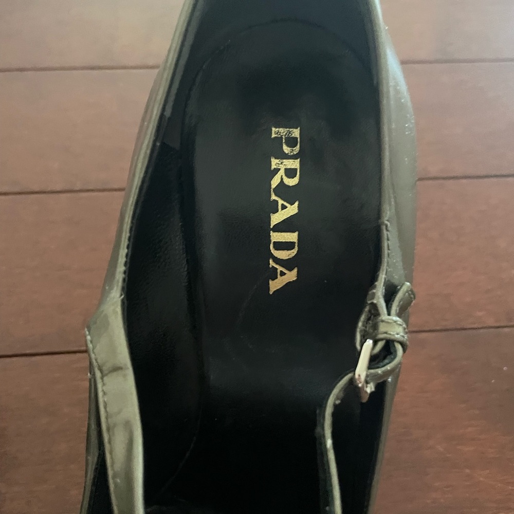 Prada Heels - Picture 2 of 8